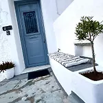 Babatseratsi Skyrian 2 * Skyros