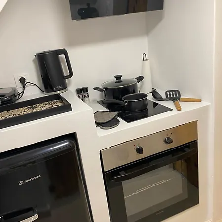 Babatseratsi Skyrian 2 アパート