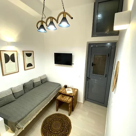 Babatseratsi Skyrian 2 Апартаменты *