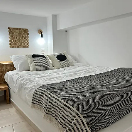 Babatseratsi Skyrian 2 * Скирос