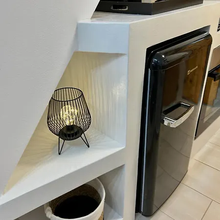 Apartment Babatseratsi Skyrian 2 *