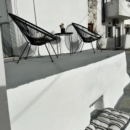 Babatseratsi Skyrian 2 アパート