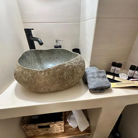 Babatseratsi Skyrian 2 アパート スキロス