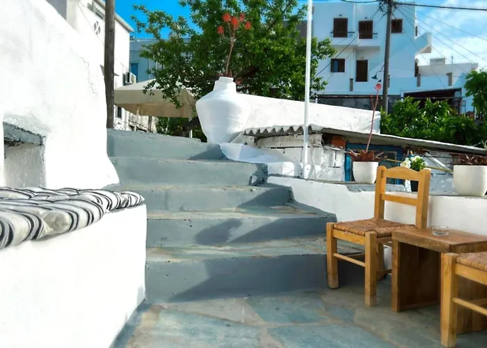 Apartment Babatseratsi Skyrian 2