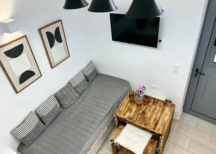 Babatseratsi Skyrian 2 Apartment Skyros