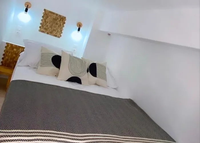 Babatseratsi Skyrian 2 Apartment